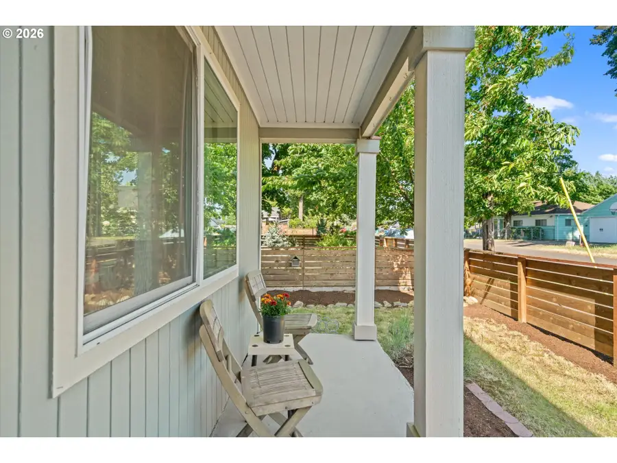 6156 SE Lexington St, Portland, OR 97206 - #2