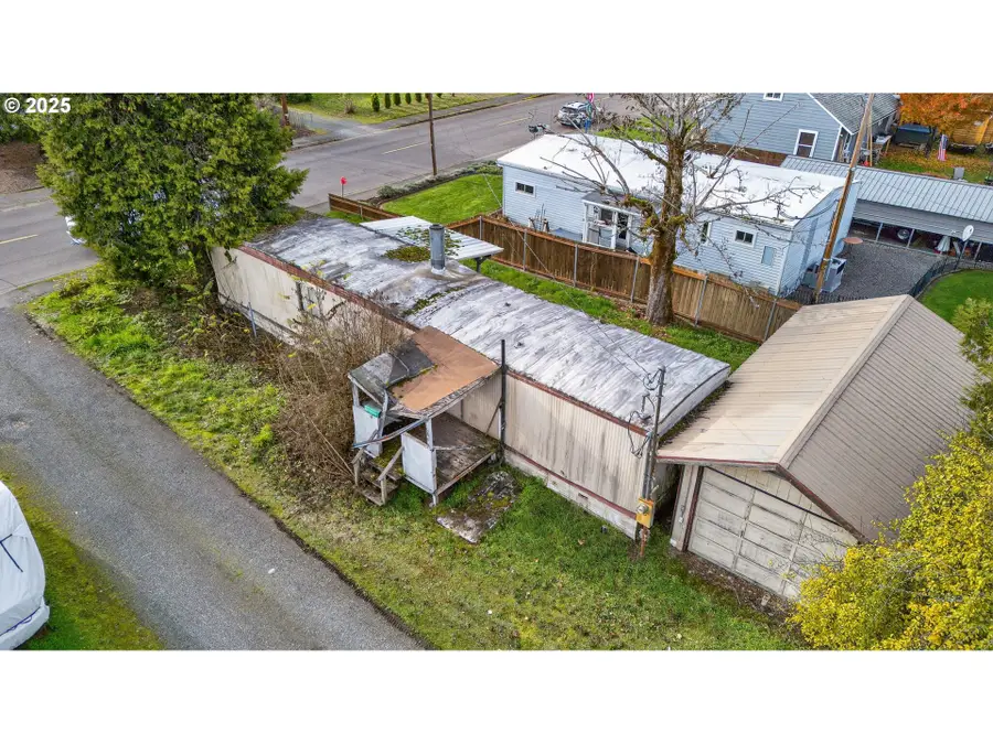 47521 School St, Oakridge, OR 97463 - Image #2