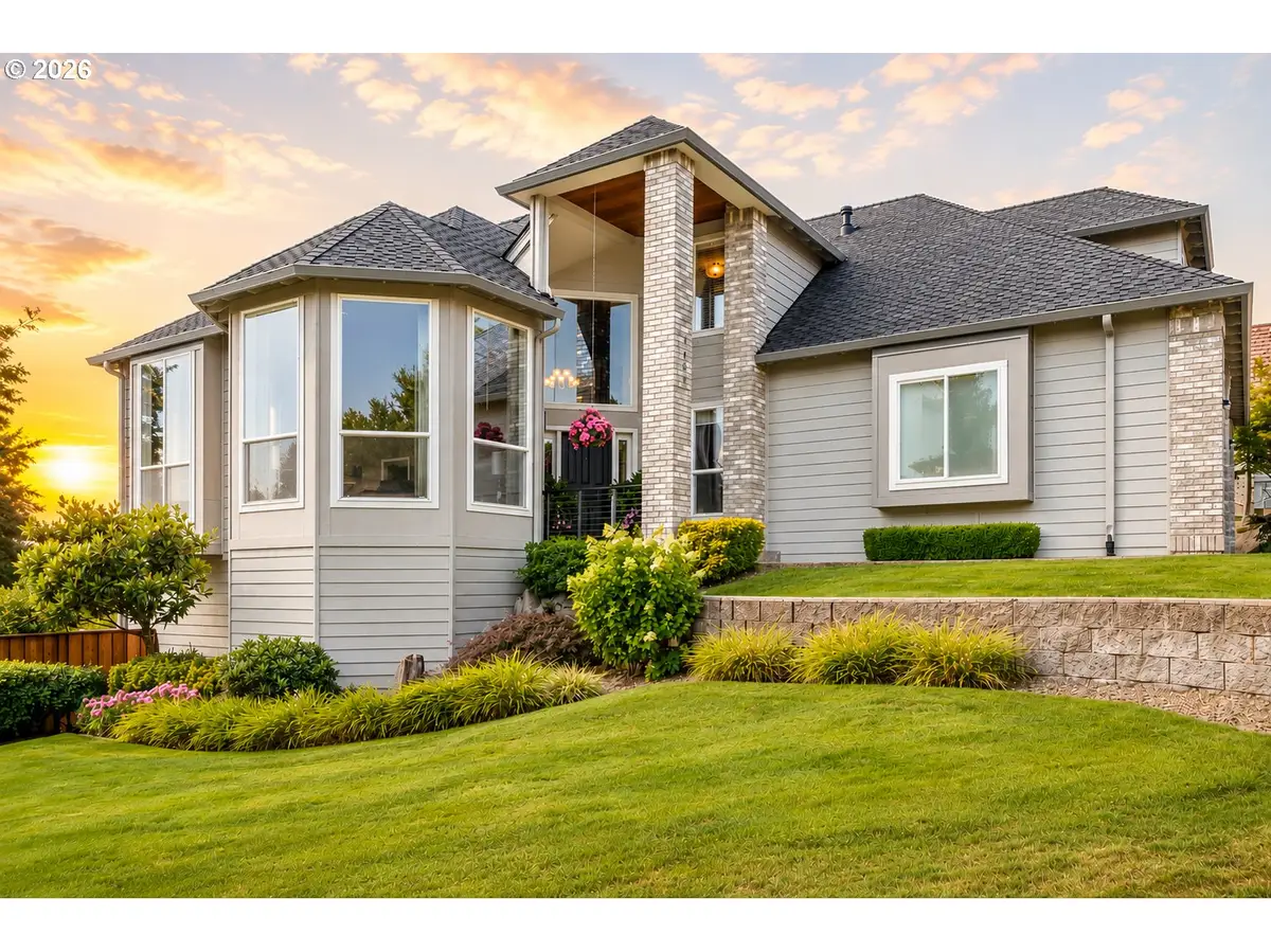 3466 Vista Ridge Dr, West Linn, OR 97068 - #1