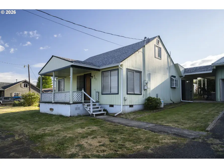 807 Cedar St, Yoncalla, OR 97499 - #3