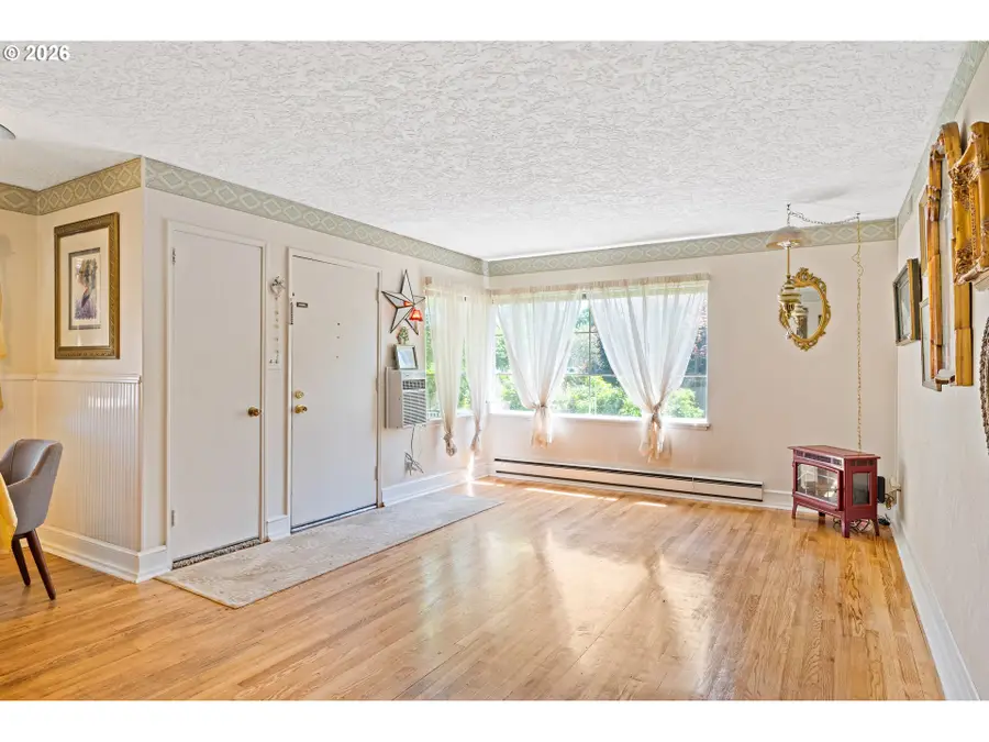 971 19th Ave, Longview, WA 98632 - #3