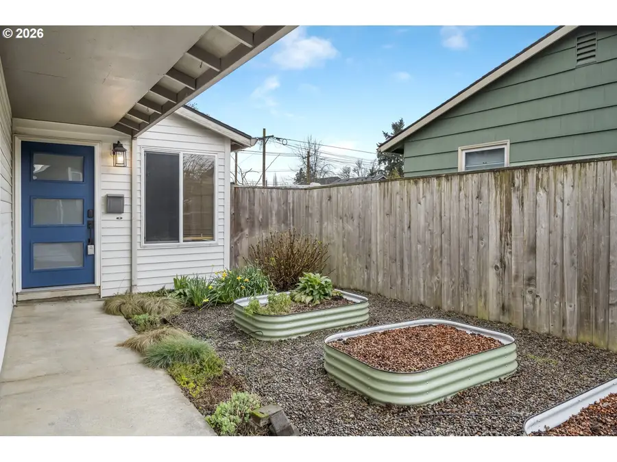 8724 N Woolsey Ave, Portland, OR 97203 - #2