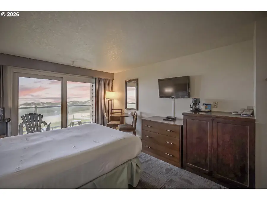 88416 1st Ave #209, Florence, OR 97439 - #2