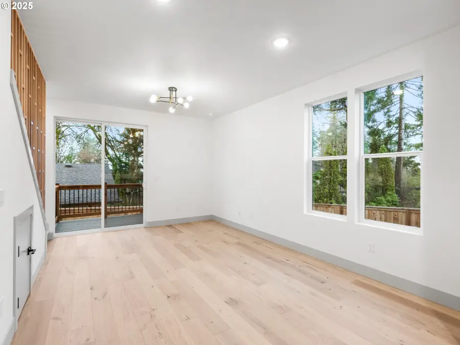 5211 SW Vacuna St, Portland, OR 97219 - Image #3