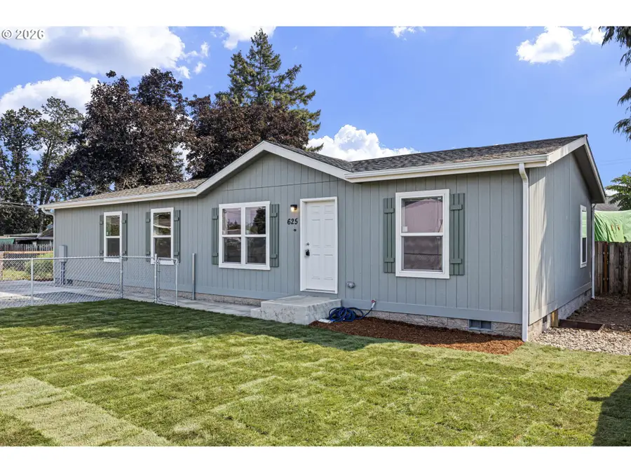 625 N 16th St, Cottage Grove, OR 97424 - #3
