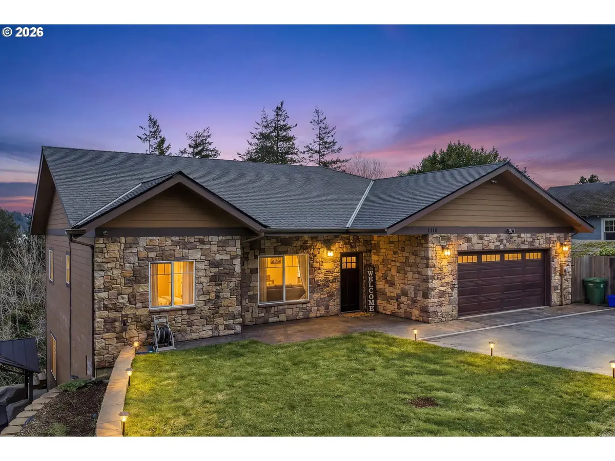 1118 S 11th St, Coos Bay, OR 97420 - #1