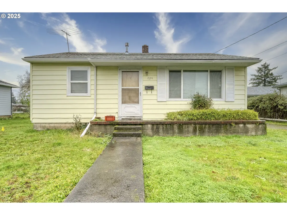 1924 Tualatin St, Saint Helens, OR 97051 - Image #1
