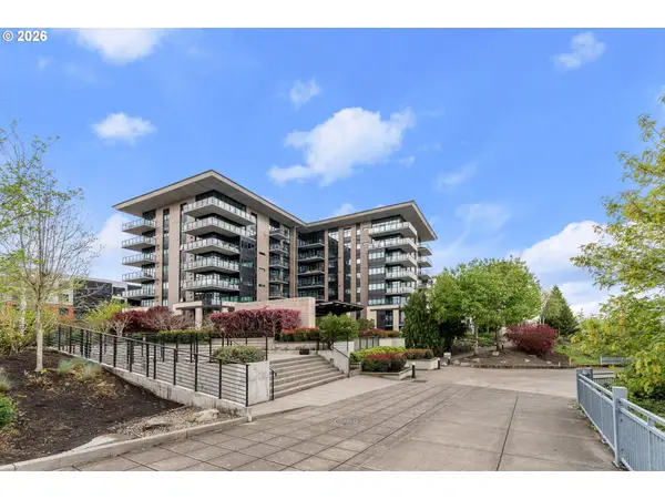 1830 NW Riverscape St #407, Portland, OR 97209
