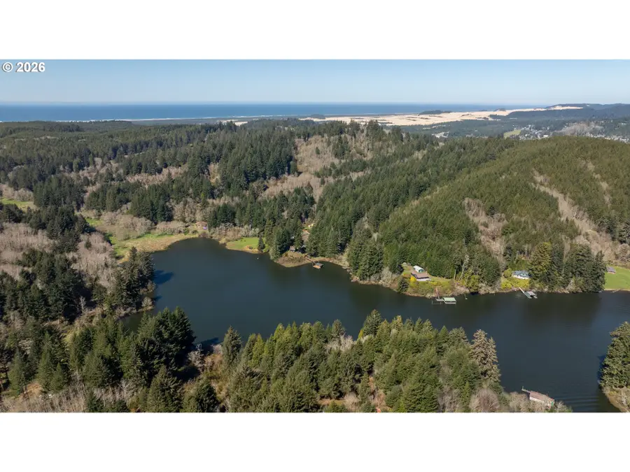 2 Hilltop Dr #600, Lakeside, OR 97449 - #3