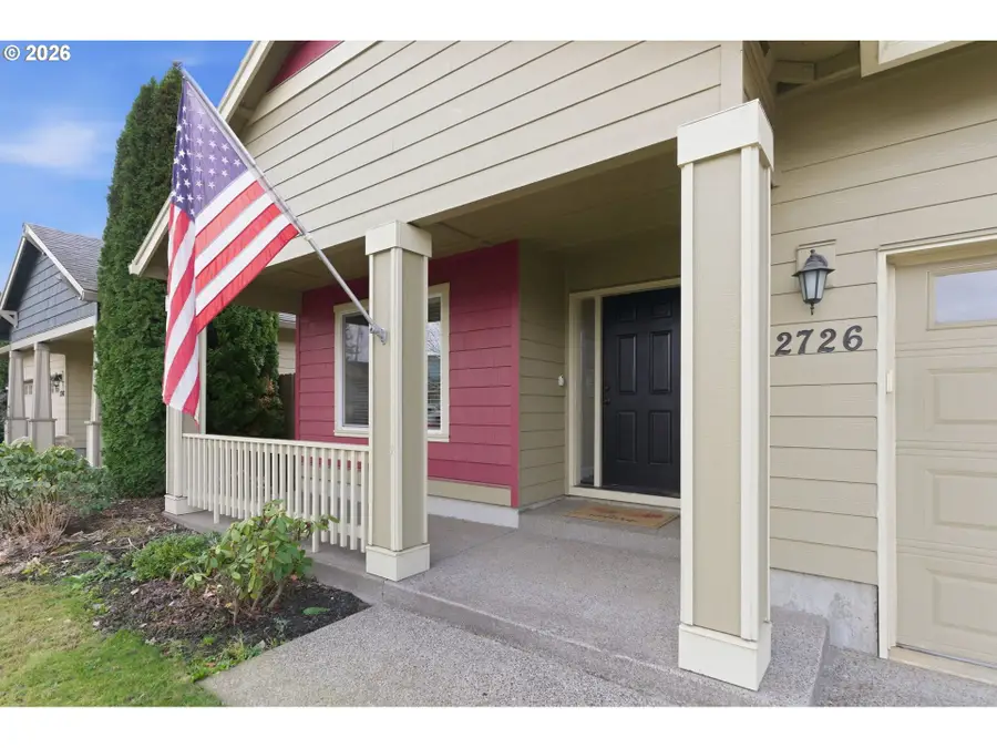 2726 Nina Pl, Hubbard, OR 97032 - #2