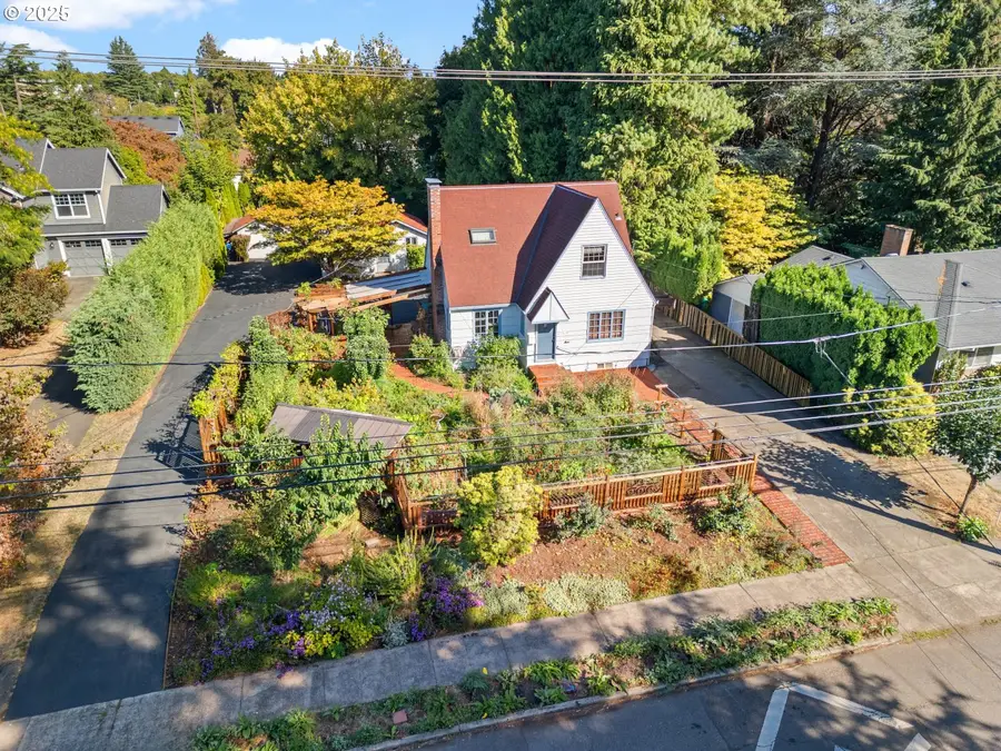 2138 SE 76th Ave, Portland, OR 97215 - Image #2