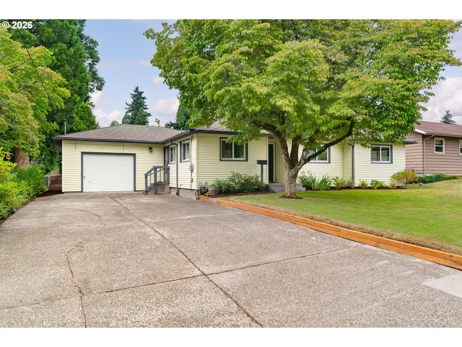 55 NW Sleret Ave, Gresham, OR 97030 - #2