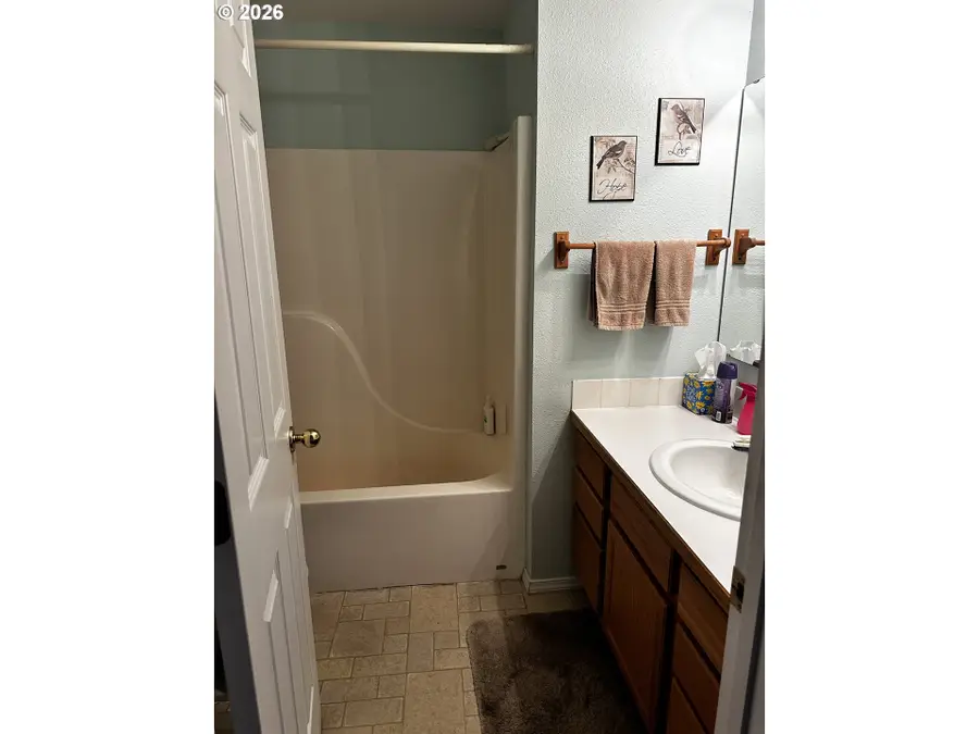 125 NE 15th Ave, Milton Freewater, OR 97862 - #3