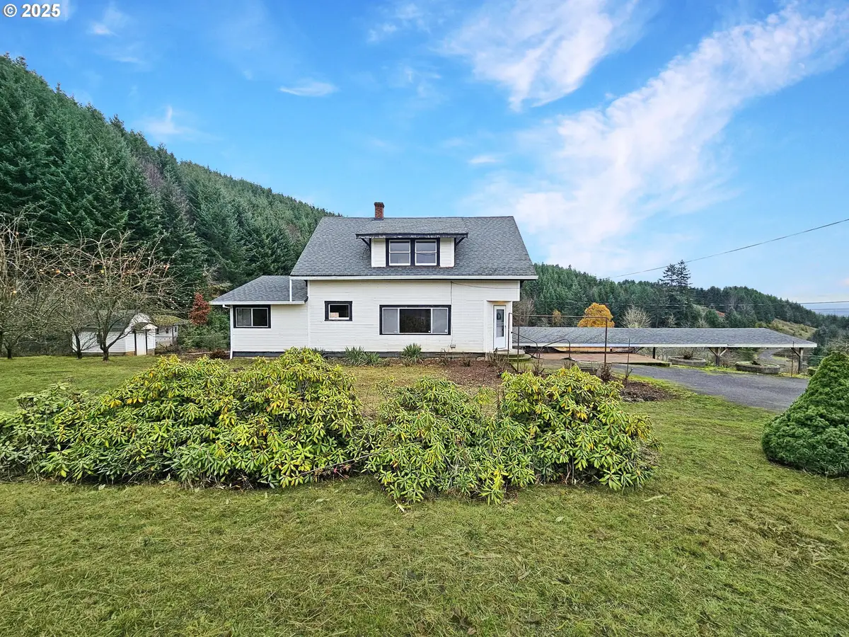 32373 Jp West Rd, Scappoose, OR 97056 - Image #1