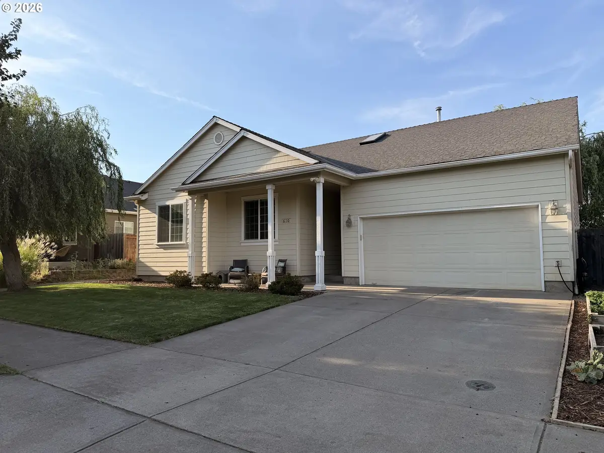 610 Sieverkropp Dr, Hood River, OR 97031 - #1