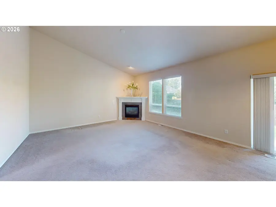 610 Sieverkropp Dr, Hood River, OR 97031 - #3