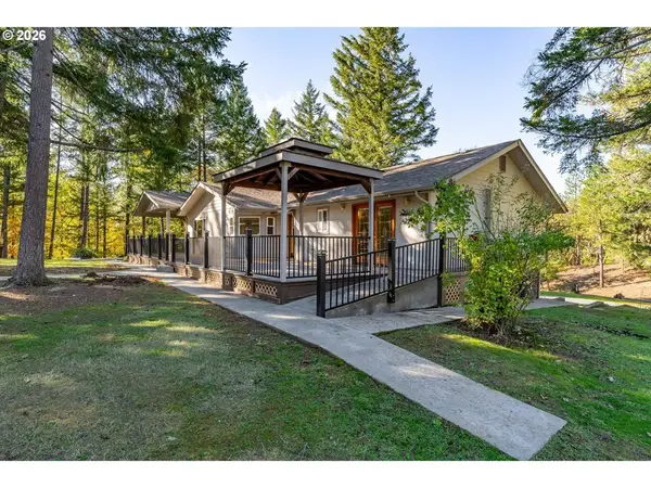 11990 Artlin Rd, GrantsPass, OR 97526