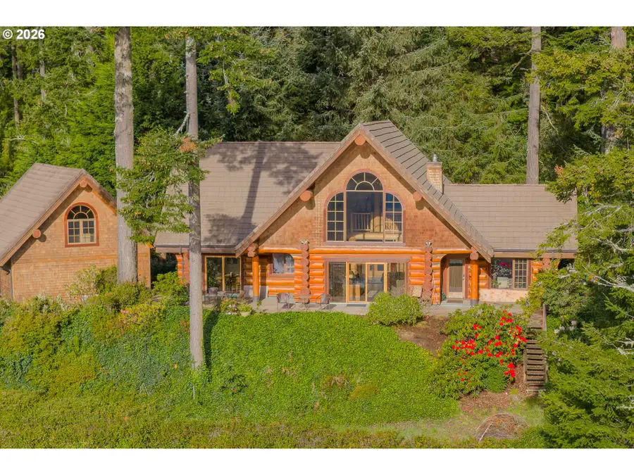 5441 Little Woahink Dr, Florence, OR 97439 - #3