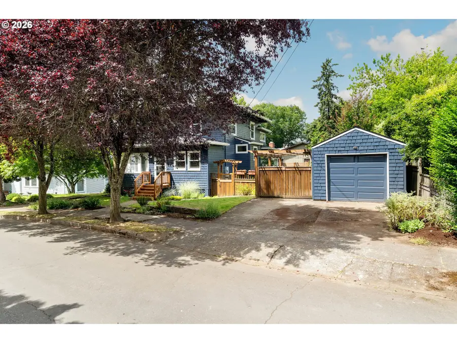 6221 SE Morrison St, Portland, OR 97215 - #2