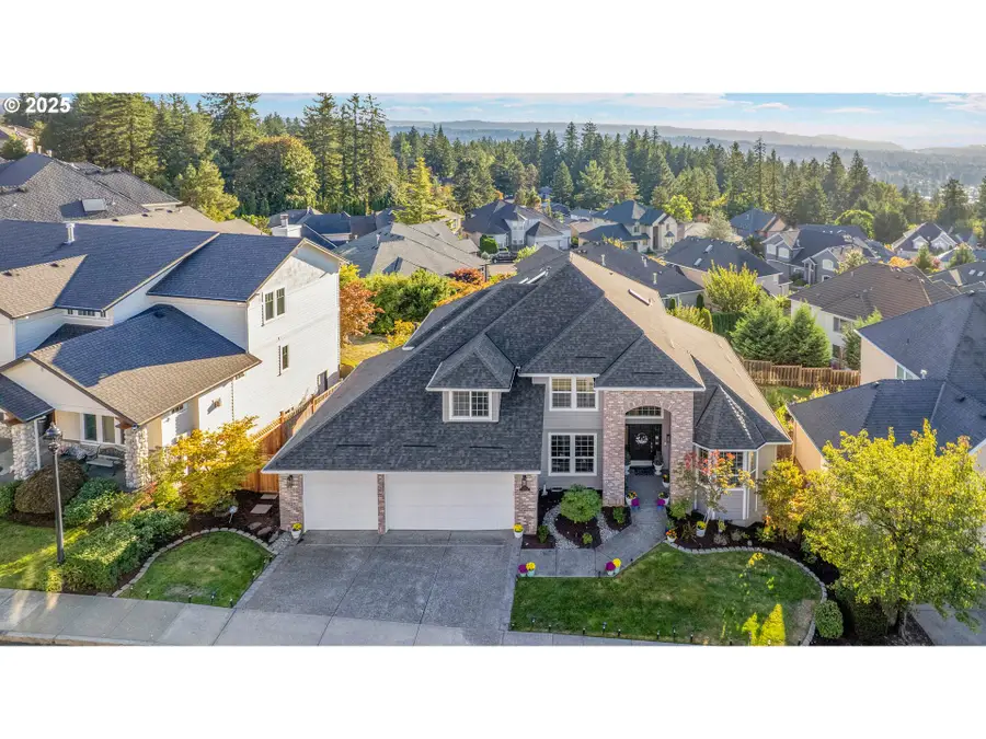 10072 SE Wyndham Way, Northwest Clackamas, OR 97086 - Image #2