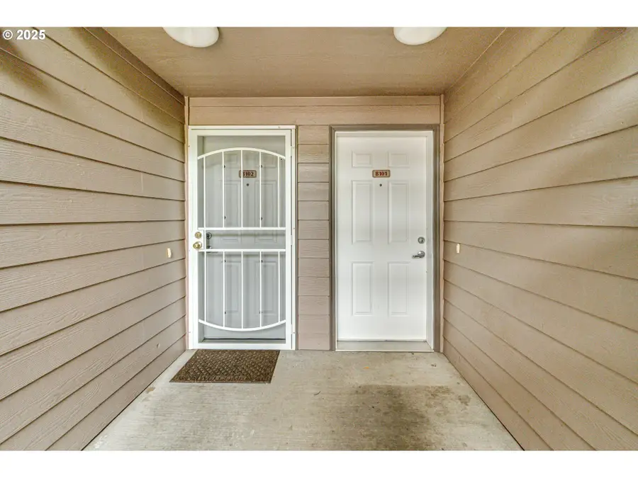 14605 NE 20th Ave #B101, Vancouver, WA 98686 - Image #2