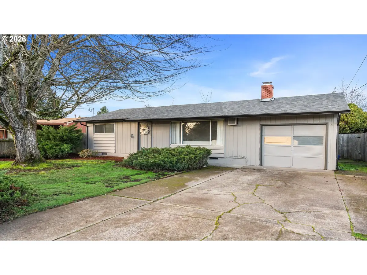 610 Colonial Dr, Springfield, OR 97477 - Image #1