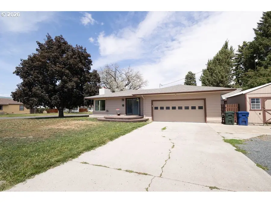 3300 9th Dr, Baker City, OR 97814 - #3