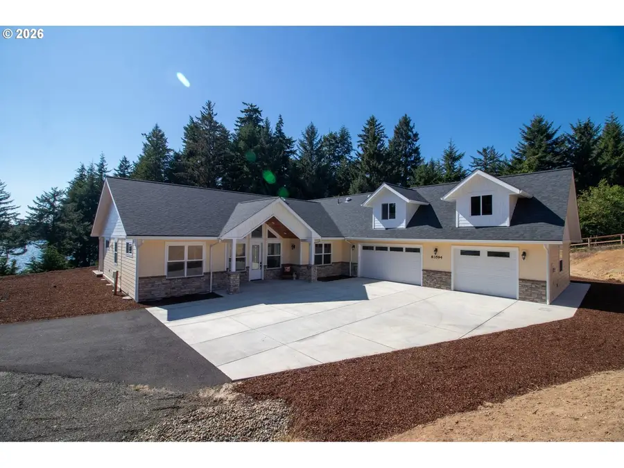 83594 Sauter Dr, Florence, OR 97439 - #2
