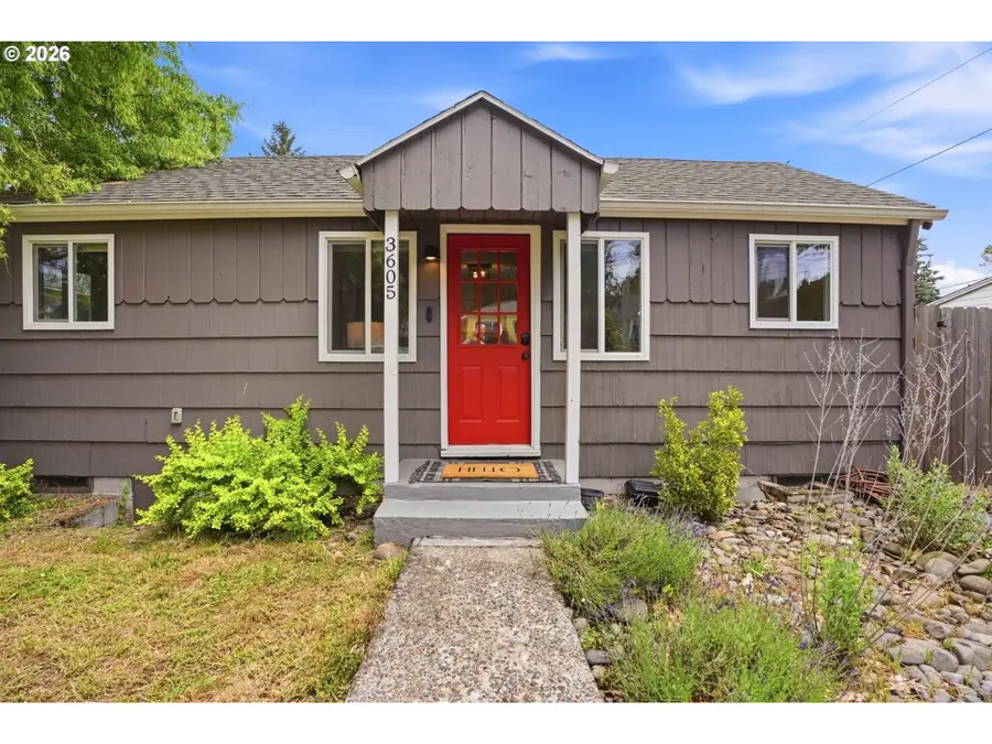 3605 M St, Vancouver, WA 98663 - #2