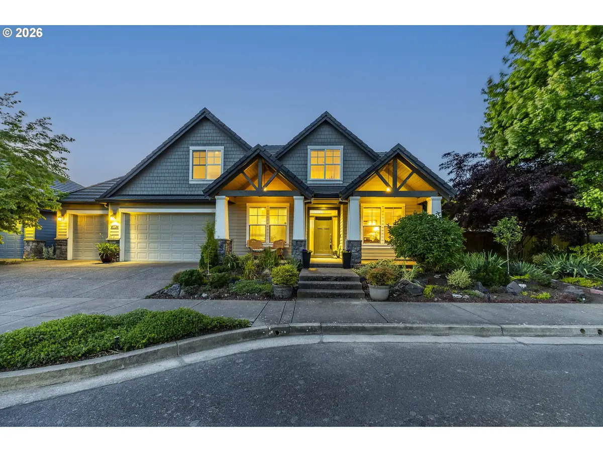 2299 Avengale Dr, Eugene, OR 97408 - #1