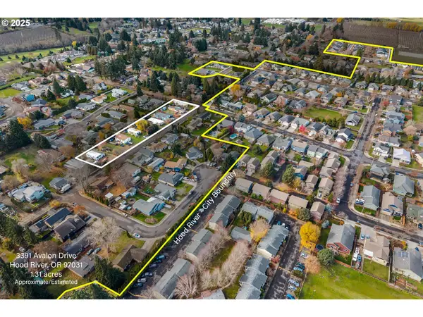 3391 Avalon Dr, HoodRiver, OR 97031