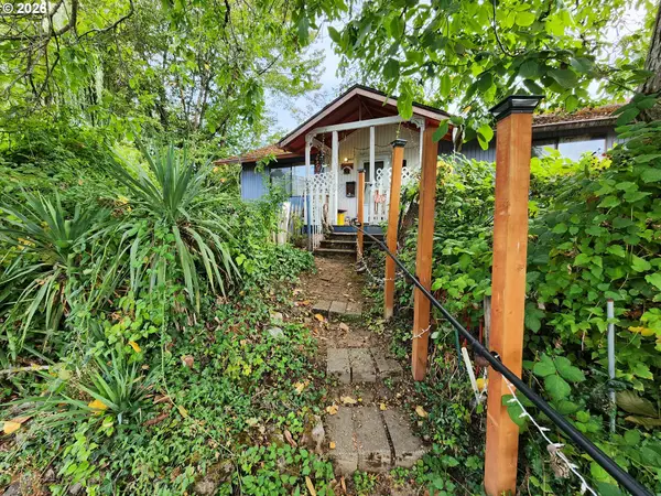 7210 NE 13th Ave, Portland, OR 97211