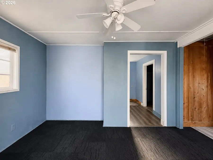 821 S Columbia St, Seaside, OR 97138 - #3