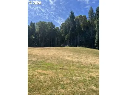 570 Tunnel Rd, Glendale, OR 97442