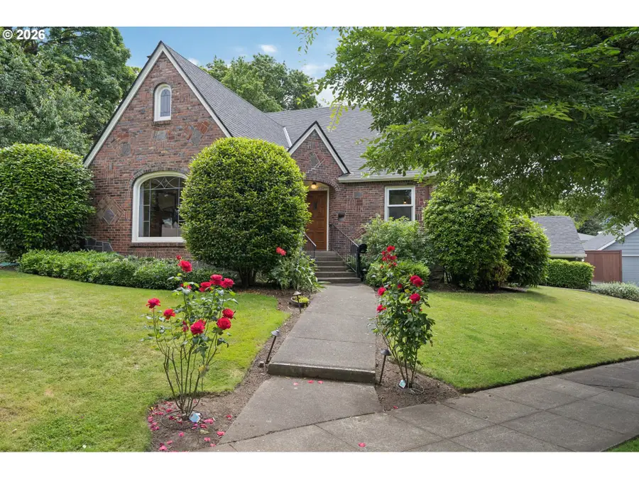 3534 SE Claybourne St, Portland, OR 97202 - #3