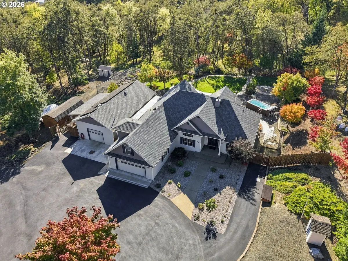 711 Sable Dr, Roseburg, OR 97470 - #1