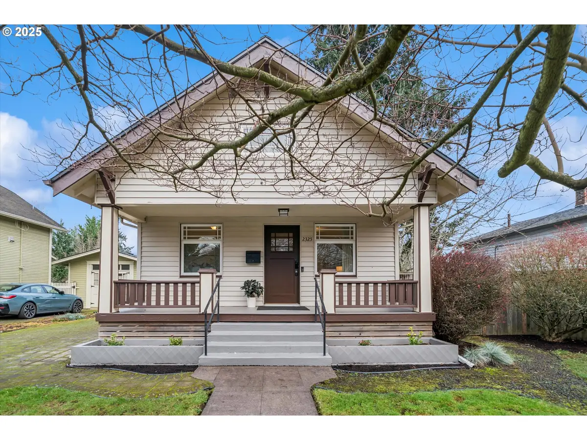 2325 N Winchell St, Portland, OR 97217 - Image #1