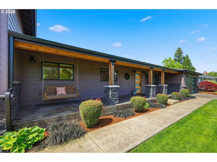 2010 Valhalla St, Eugene, OR 97401 - #3