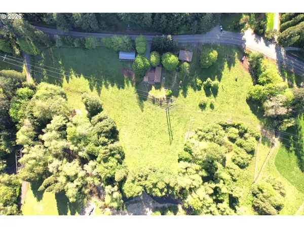 7503 N Myrtle Rd, MyrtleCreek, OR 97457