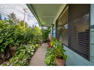6111 Thurston Rd, Springfield, OR 97478 - #3