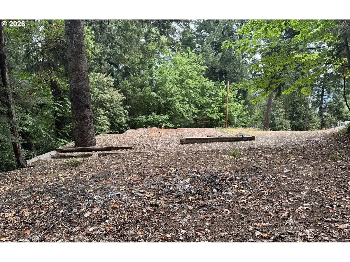 487 Montgomery Ave, Glendale, OR 97442 - #1