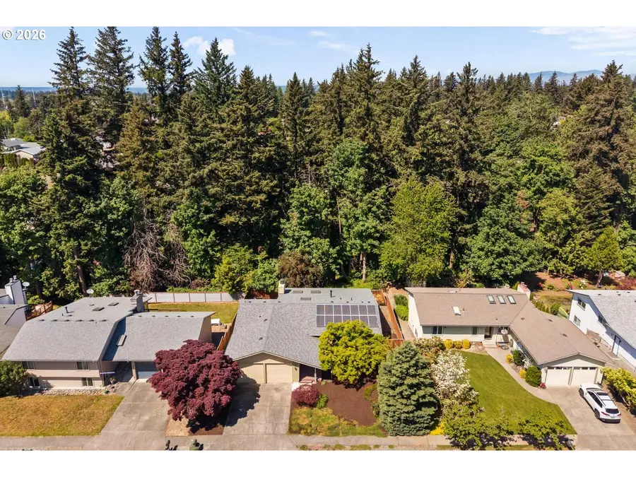 1657 NW 13th St, Gresham, OR 97030 - #2