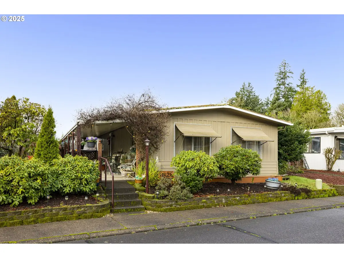 11526 SW Royal Villa Dr, Beaverton Hillsboro, OR 97224 - Image #1