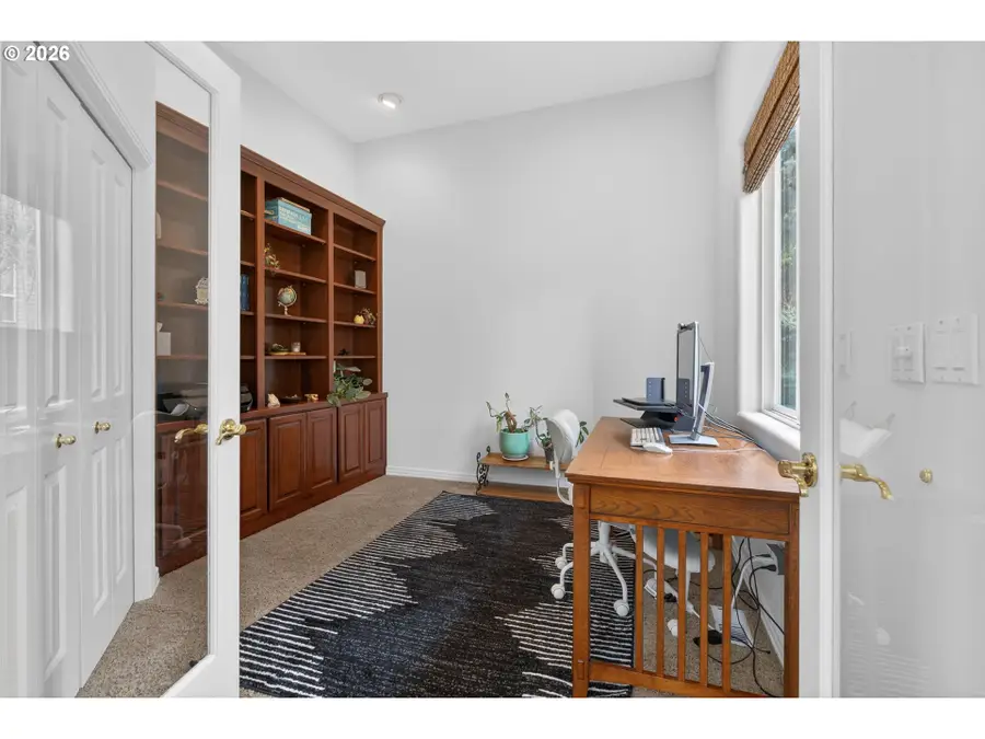 3966 NW Loy Ct, Portland, OR 97229 - #3