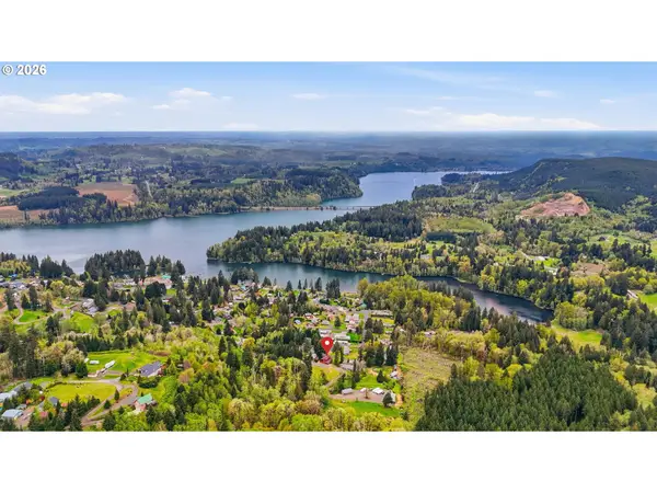 132 Lake Terrace Dr, Mossyrock, WA 98564