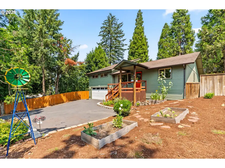 537 S 71st St, Springfield, OR 97478 - #3