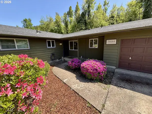 38684 Natures Garden St, Springfield, OR 97478