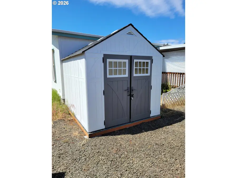 130 River Ridge Ave, Roseburg, OR 97471 - #3