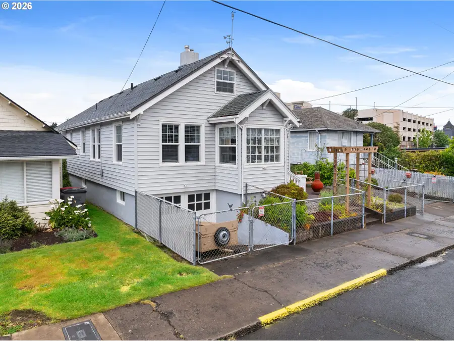 416 S Downing St, Seaside, OR 97138 - #2