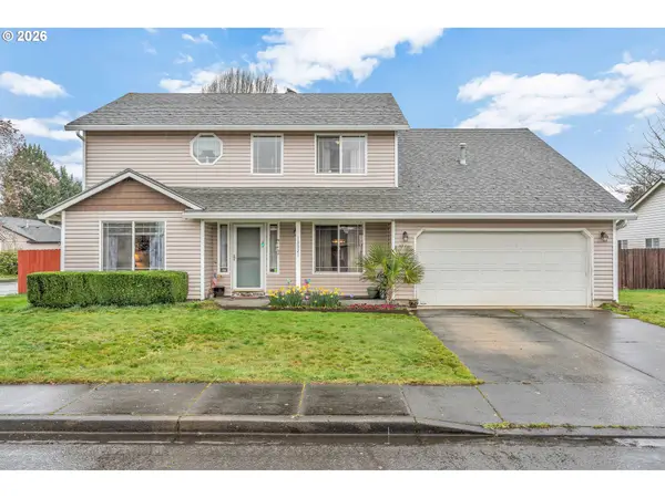 10021 NE 121st Ct, Vancouver, WA 98682